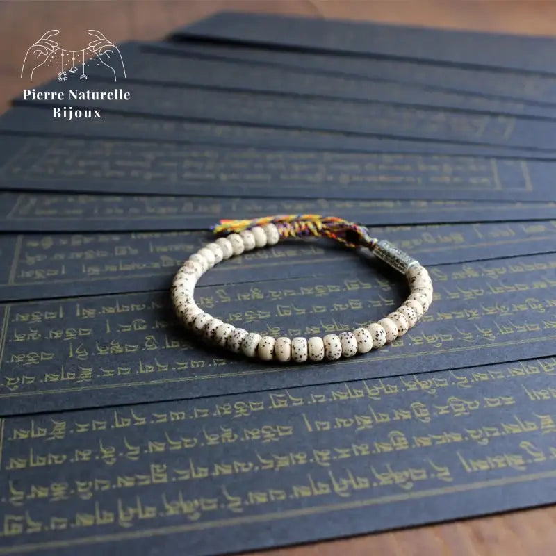 Bracelet "Mantra amulette" en graines de Bois de bodhi | Bracelets | pierre naturelle bijoux