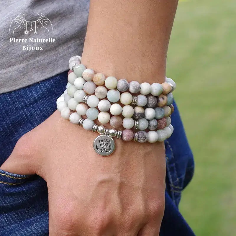 Bracelet mala Lotus / Om en pierre Amazonite avec charm
