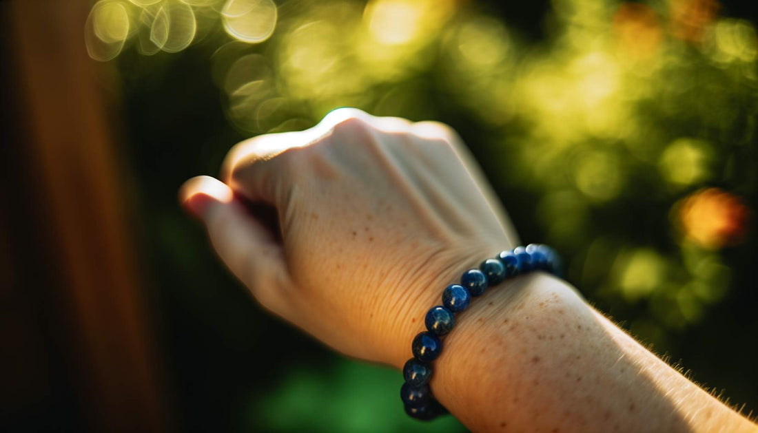 Quel poignet porter Lapis-lazuli ?