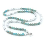 Bracelet mala en Turquoise et Howlite avec charm | Bracelets | pierre naturelle bijoux