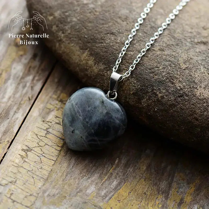 Collier "Cœur sacré" en Labradorite | Colliers | pierre naturelle bijoux