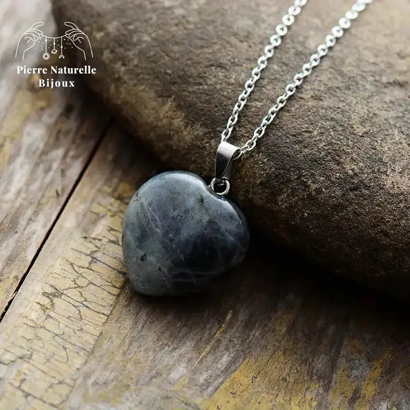 Collier "Cœur sacré" en Labradorite | Colliers | pierre naturelle bijoux